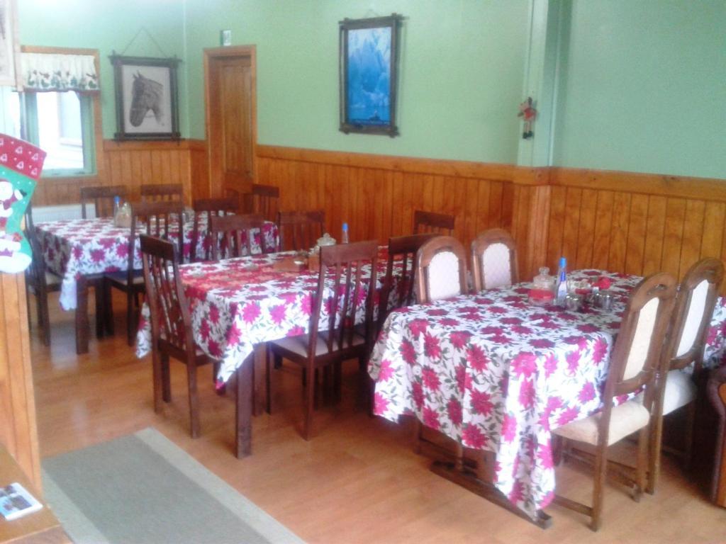 Hostal El Rincon Puerto Natales Ngoại thất bức ảnh